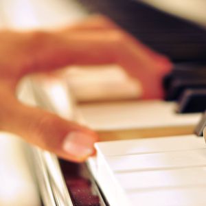 动漫美女全裸大胸被捅屁股
